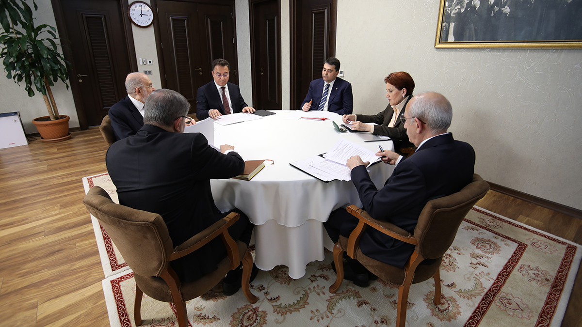 Alt�l� Masa'da 'Cumhurba�kan� Yard�mc�l���' krizi! K���k ortak resti �ekti