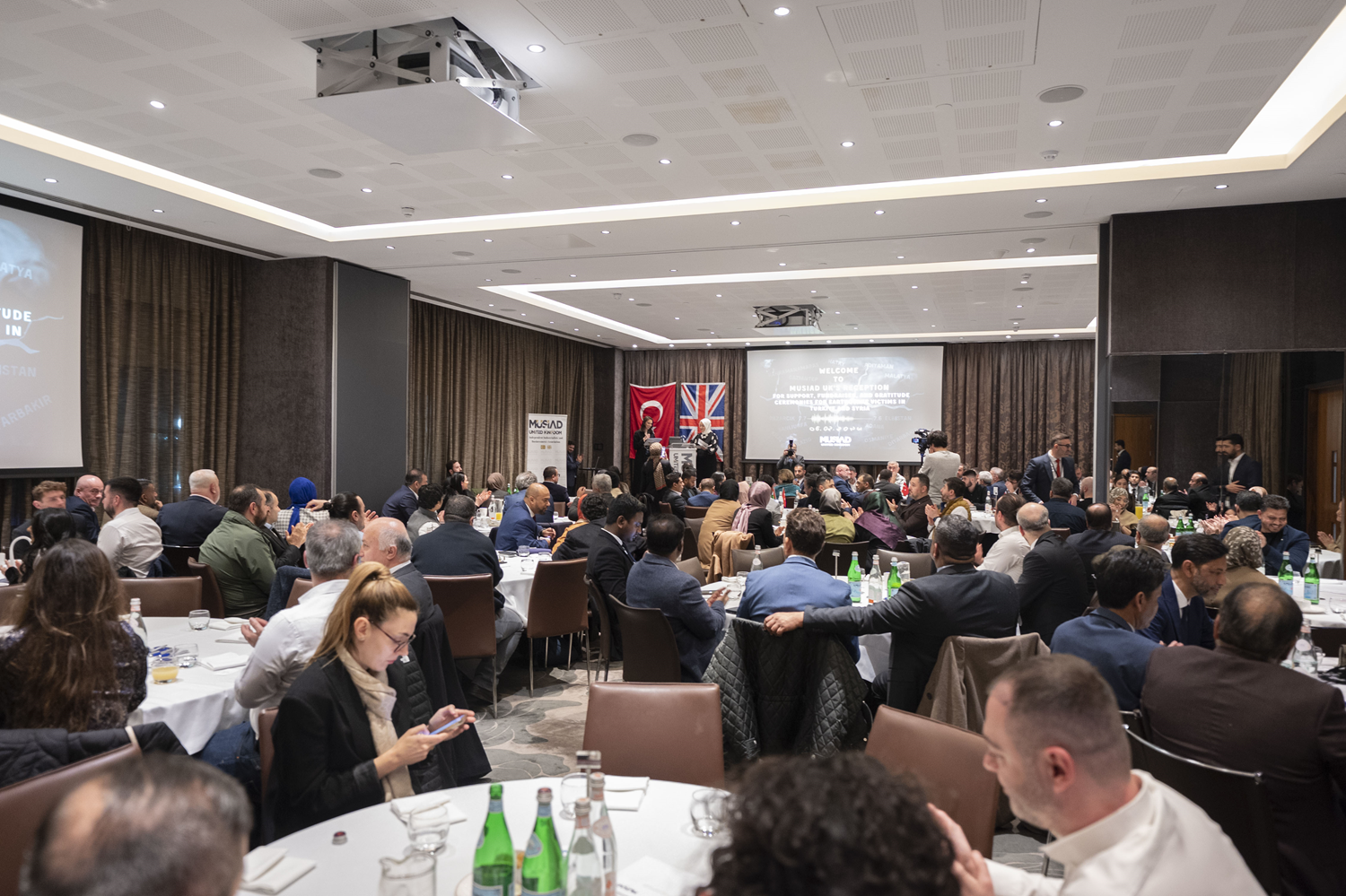 M�S�AD �ngiltere'de ba��� etkinli�i d�zenledi