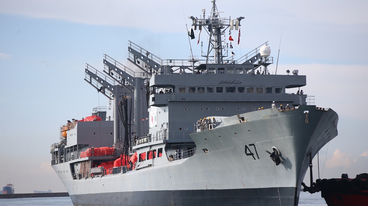 Karde lkeden Trkiye'ye geldi! ''Biz arkada deil, kardeiz''