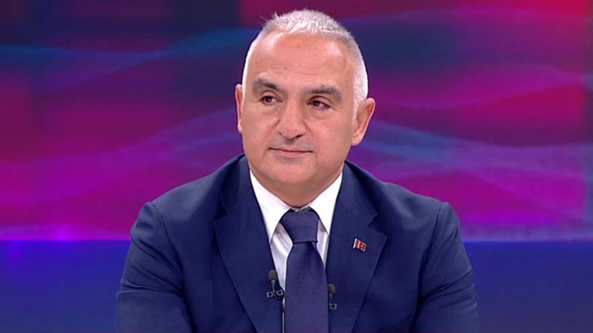 Bakan Ersoy a��klad�! K�z Kulesi'nin a��laca�� tarih belli oldu