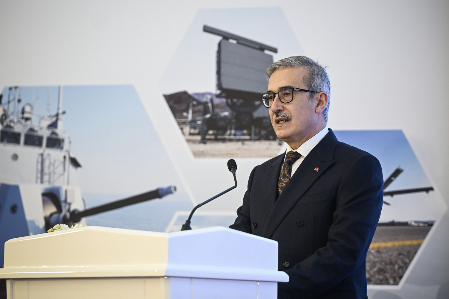 SSB Ba�kan� �smail Demir: Bilinmeyen yeni s�rprizlerimiz olacak