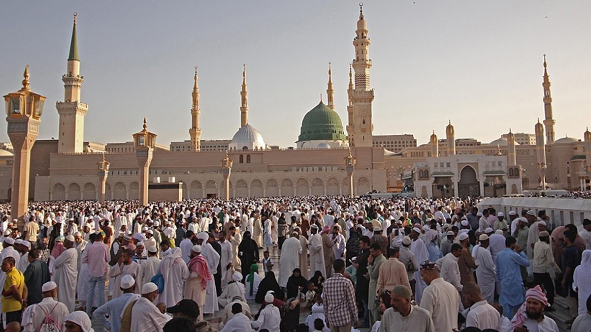 Suudi Arabistan, Katar ve Irak'ta ramazan ay perembe gn balyor