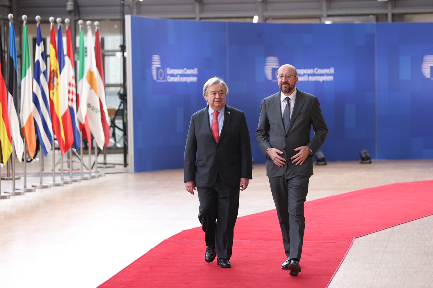 AB Liderler Zirvesi ba�lad�