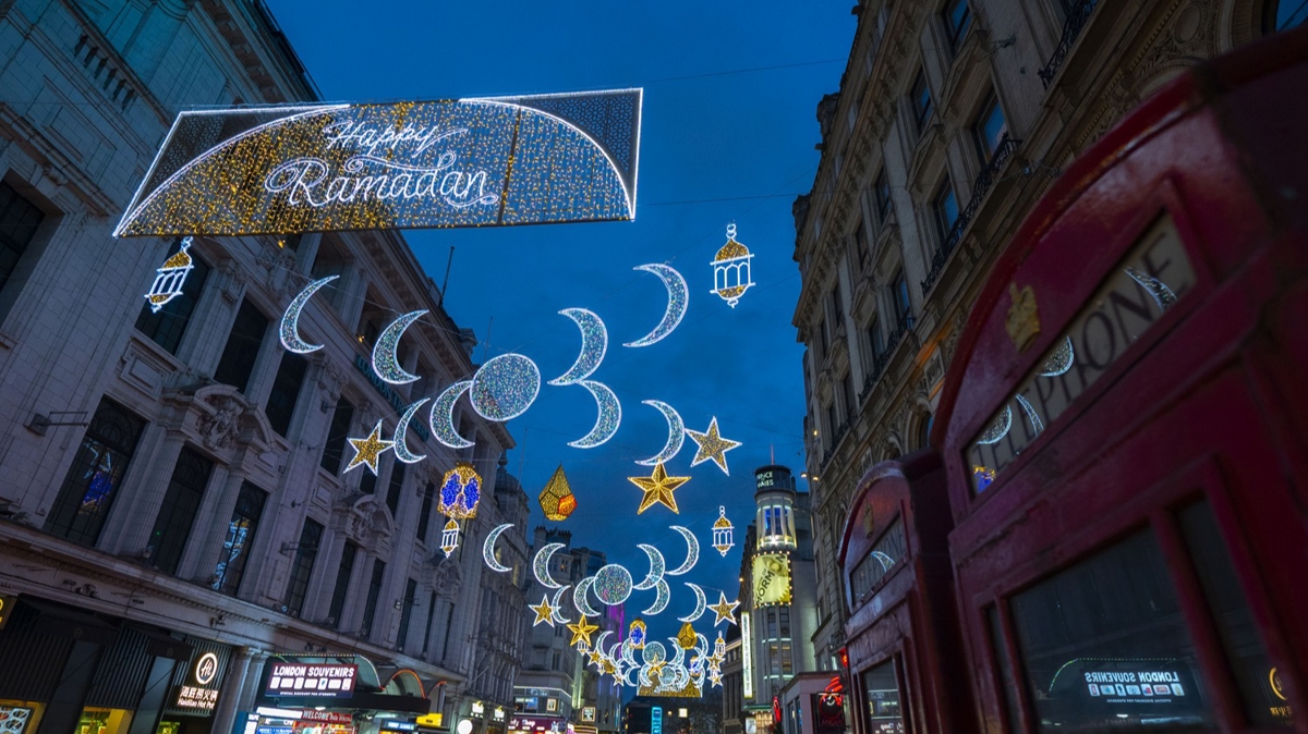 Londra'nn nl caddesinde ramazan hazrl