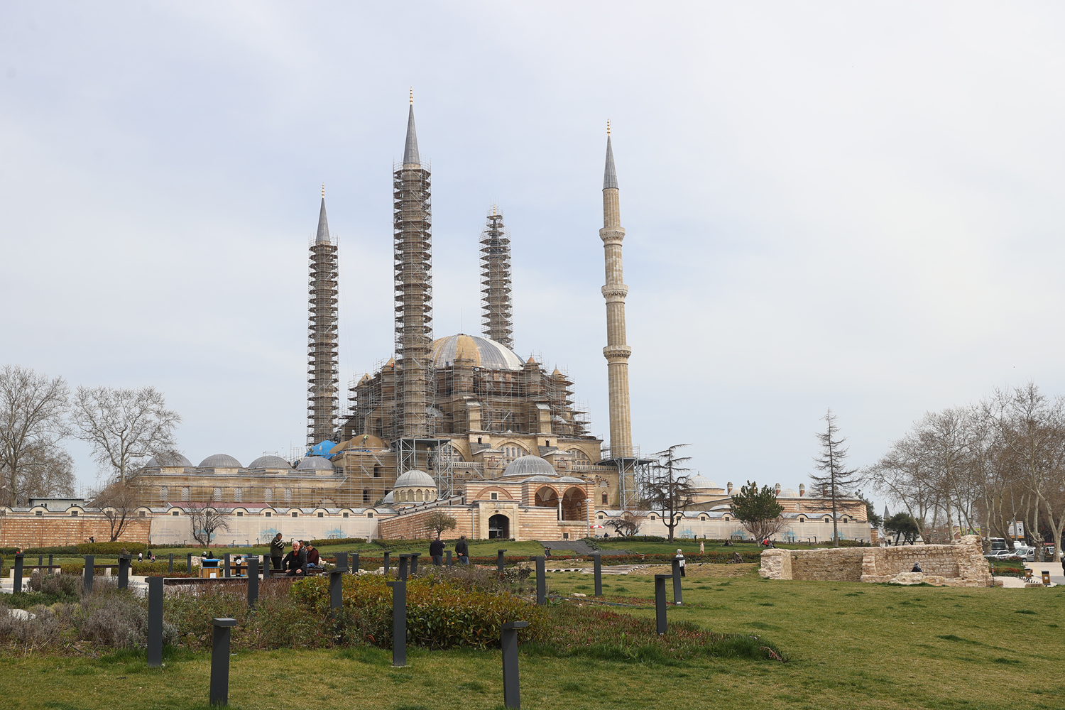 Selimiye Camisi'nin restorasyonu sryor