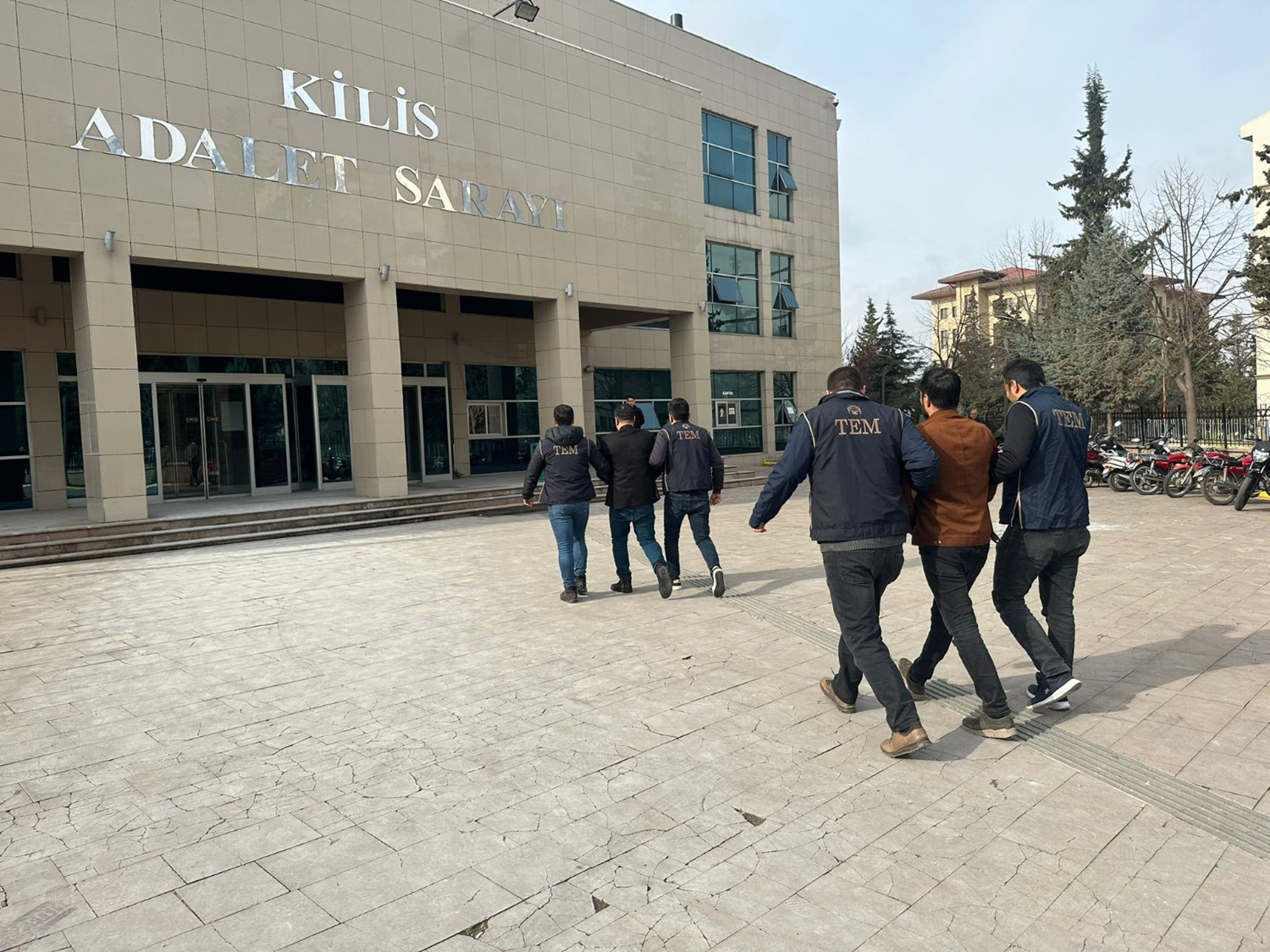 Kilis'te DEA� operasyonu