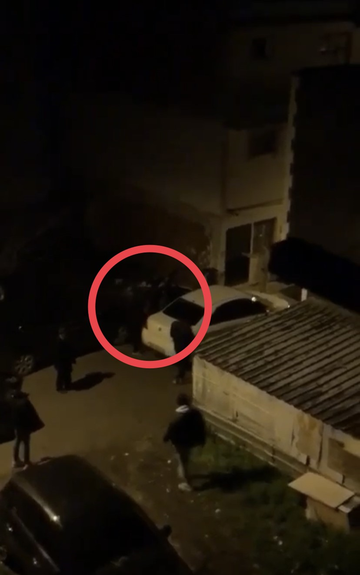 Ev sahibi-kirac� tart��mas�nda pompal� deh�et