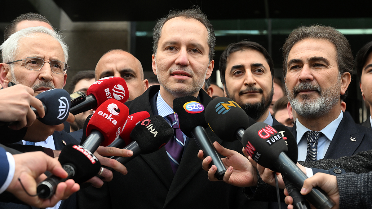 Yeniden Refah Partisi Genel Ba�kan� Erbakan'dan Cumhur �ttifak� a��klamas�