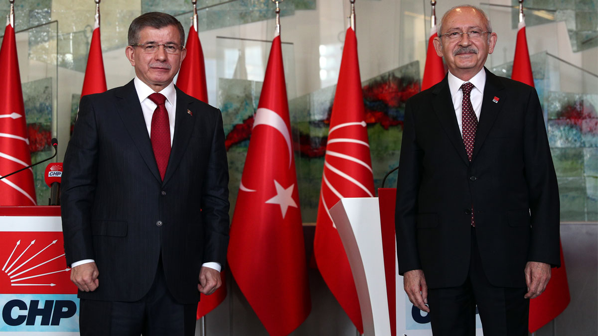 Davuto�lu, se�ime CHP listesinden girme sinyali verdi