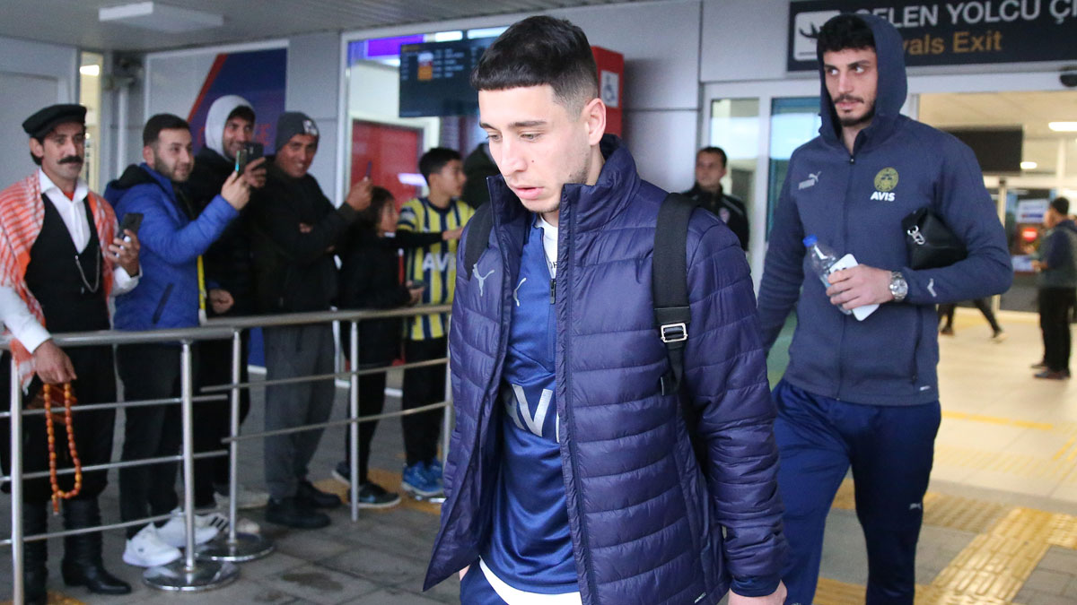 Fenerbah�e'de s�rpriz ayr�l�k! Ve Emre Mor transferini duyurdular...