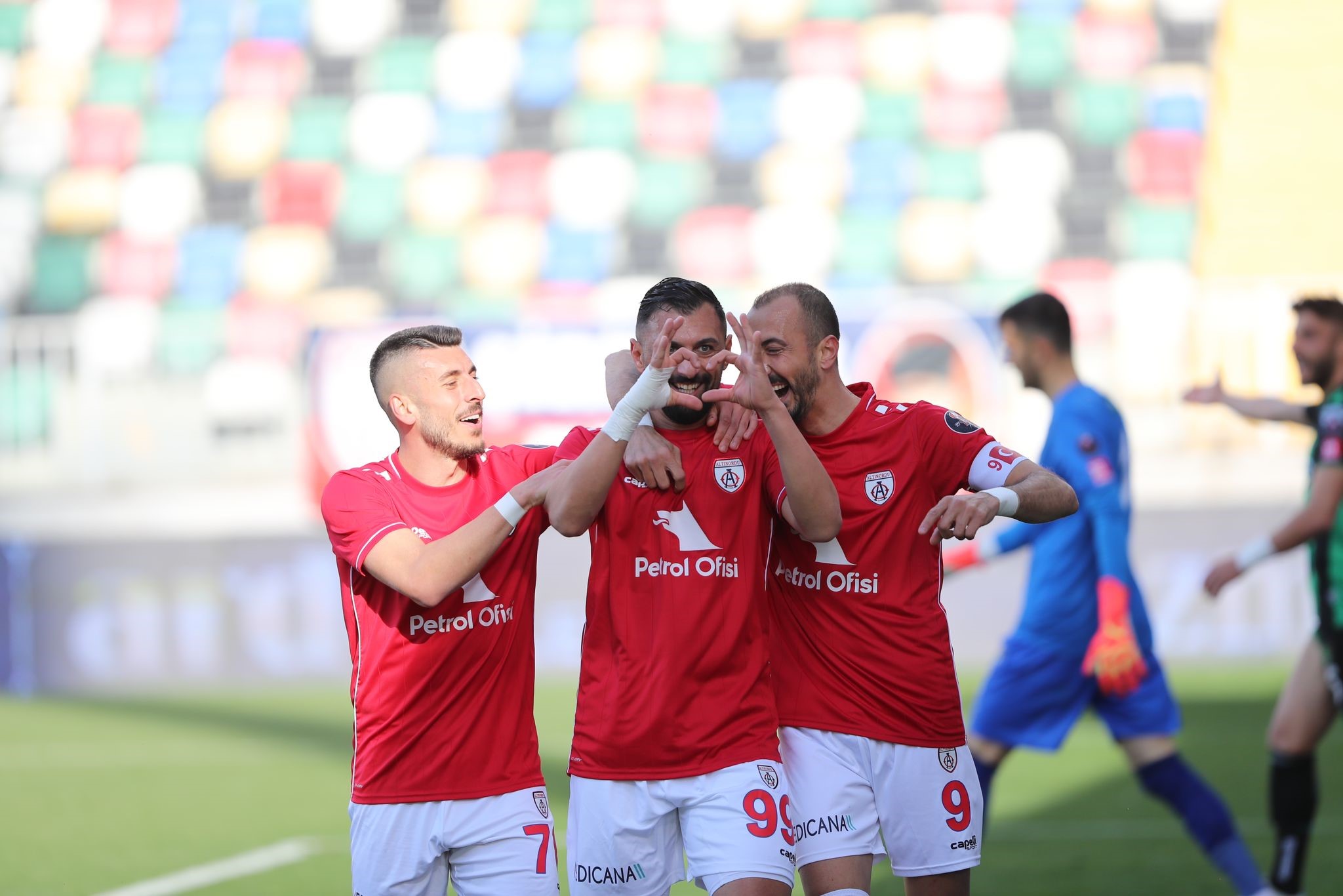 Alt�nordu evinde Denizlispor'u farkl� yendi