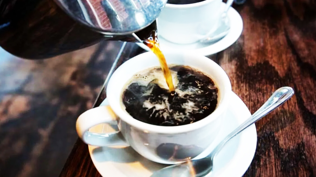 Aratrma: Kahve tketenler daha fazla adm atyor ancak daha az uyuyor