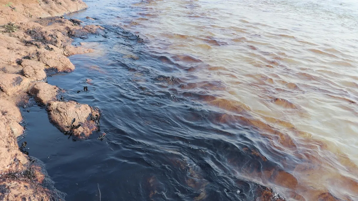 Batman'daki hasarl� ham petrol boru hatt�n�n de�i�imi tamamland�