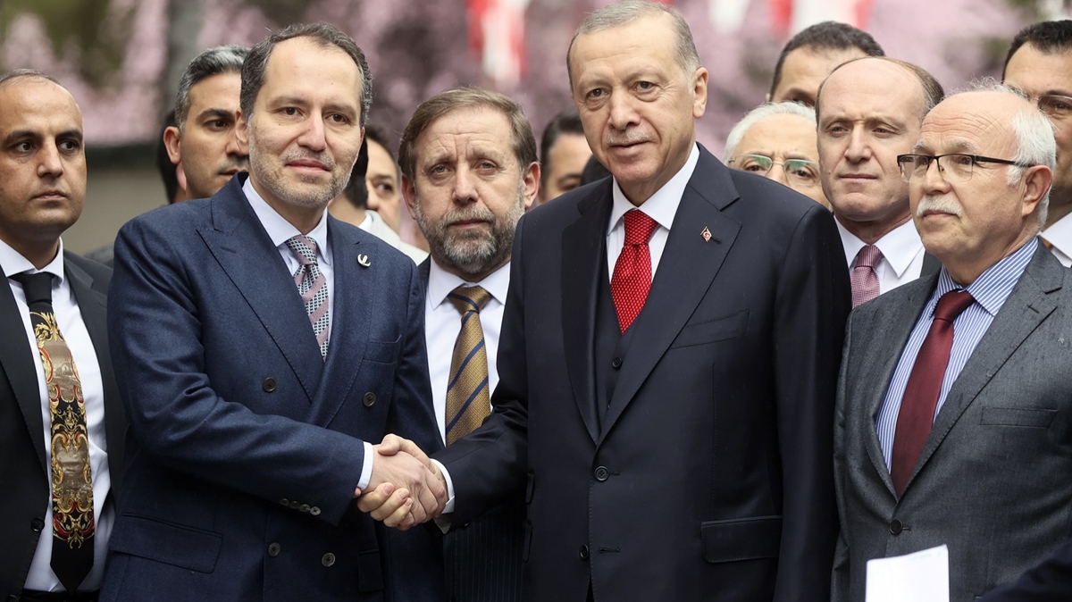 Cumhurbakan Erdoan'dan, Yeniden Refah'a ziyaret! Erbakan: Cumhur ttifak'na girerek milli bir adm attk