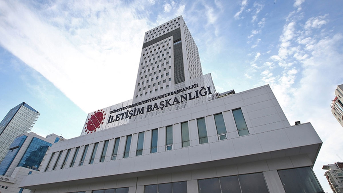 Bakanlar hakk�ndaki iddialara yalanlama: �stifa etmeleri gerekmemektedir