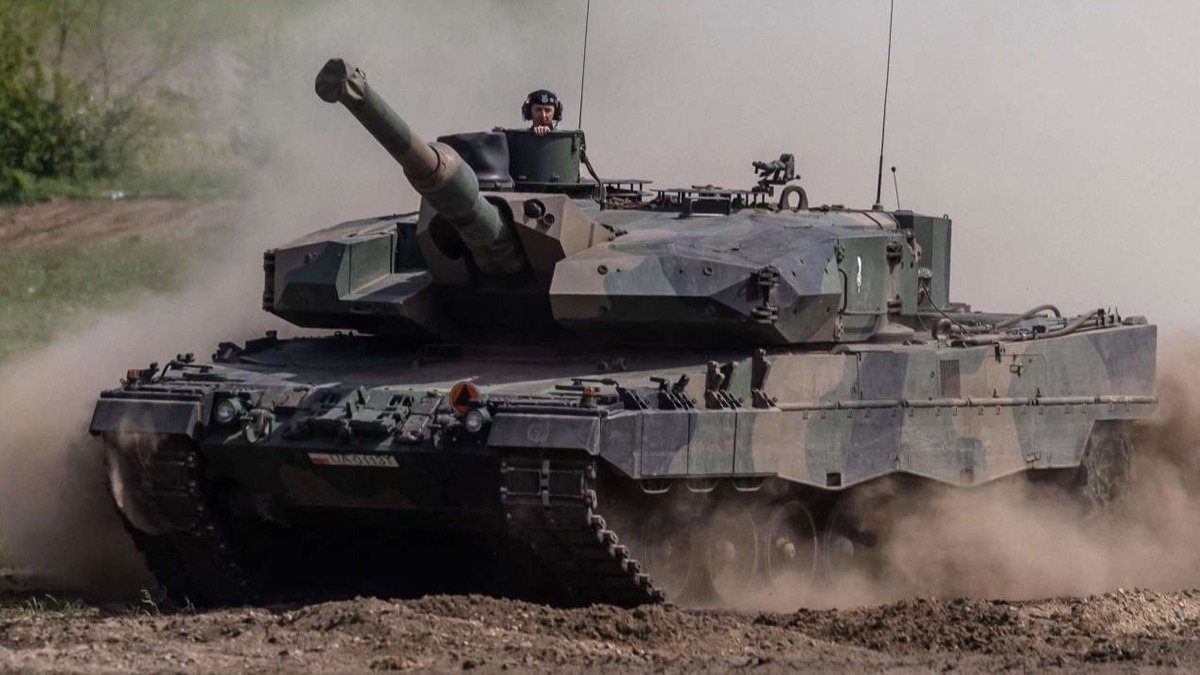 Leopard tanklar iin resmi aklama: Nisan ay balarnda teslim edilecek