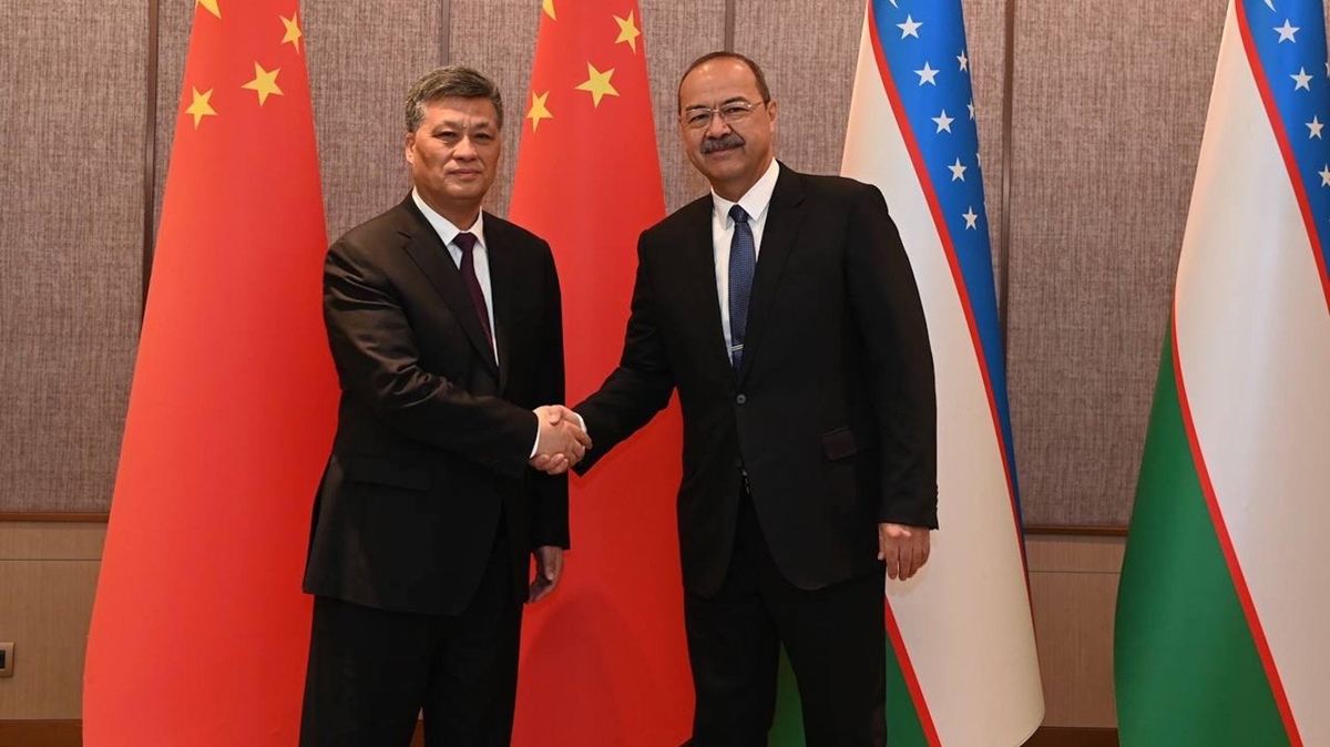 zbekistan Cumhurbakan Mirziyoyev, Sincan Uygur zerk Blgesi Yneticisi Ma'y kabul etti