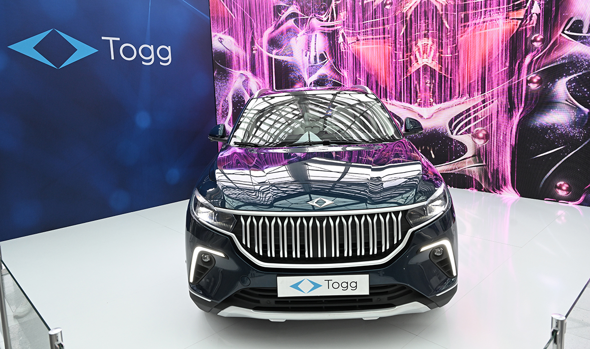 Almanya'da Togg �a�k�nl���: T�rk Tesla's�na yo�un talep var