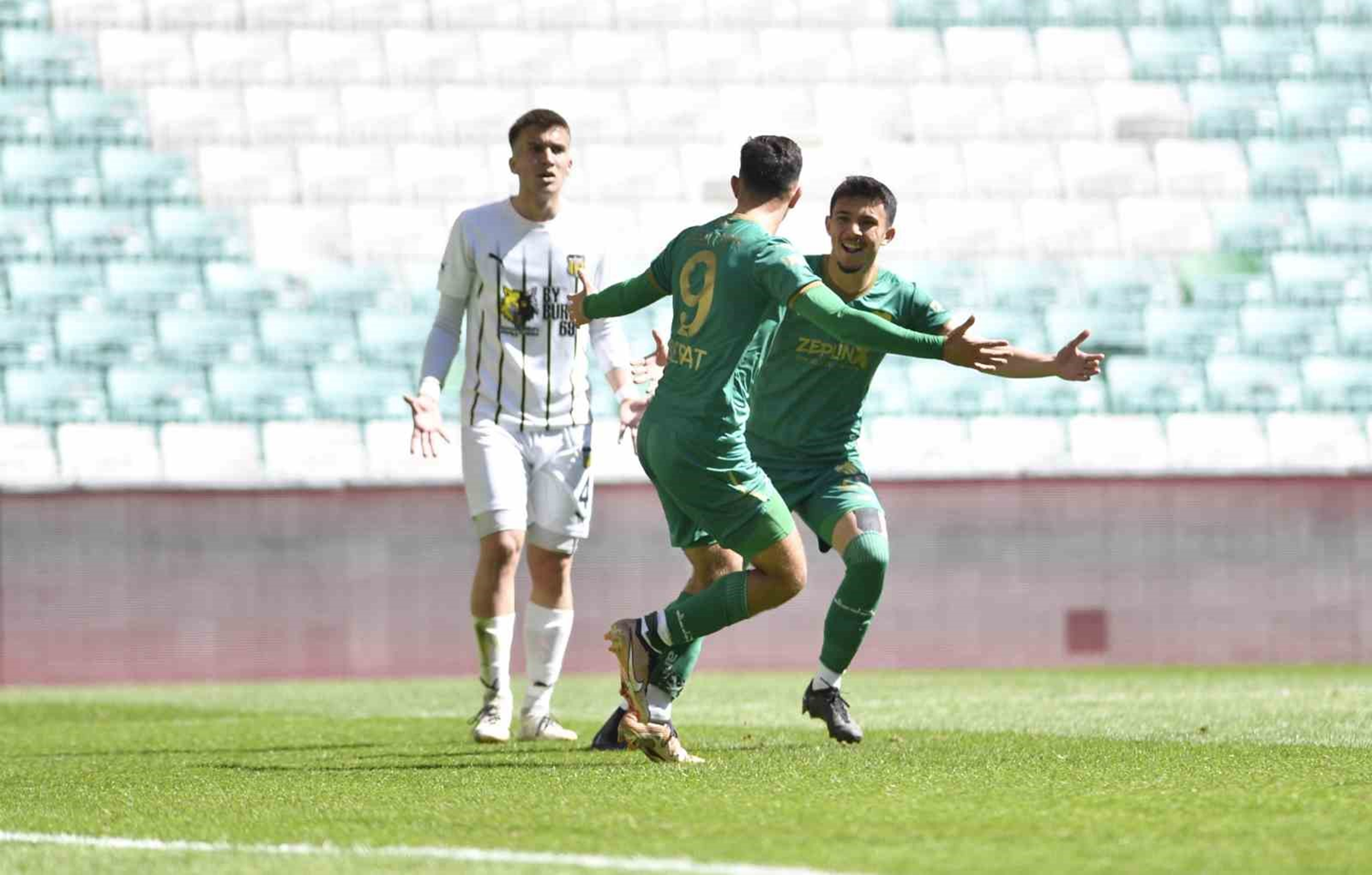 Bursaspor, 3 puan� 3 golle ald�