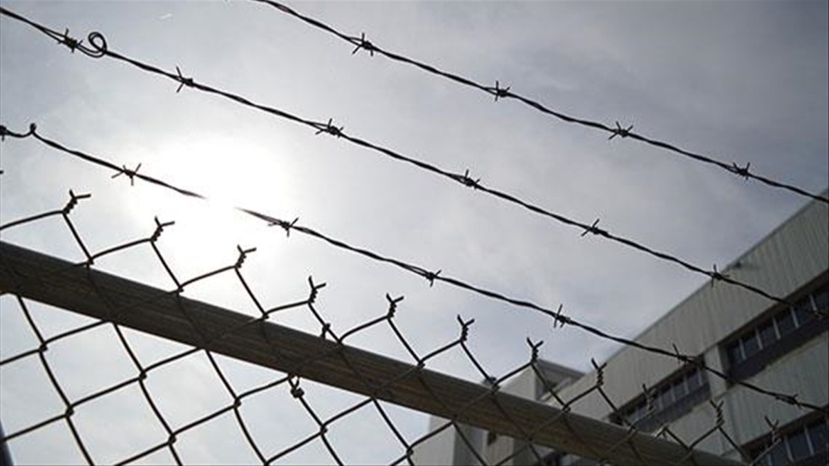 Esed rejiminin cezaevlerinde alkoyduu 111 bin fazla kiinin durumu belirsizliini koruyor