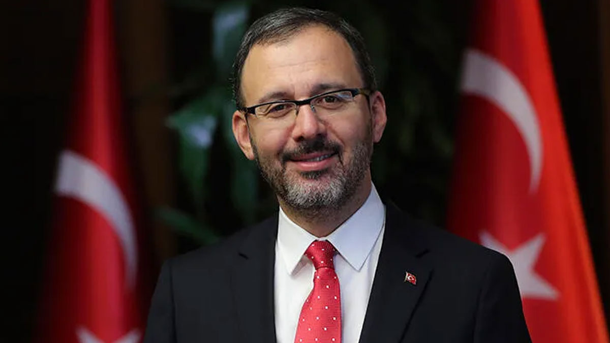 Milli haltercilere Bakan Kasapo�lu'ndan tebrik
