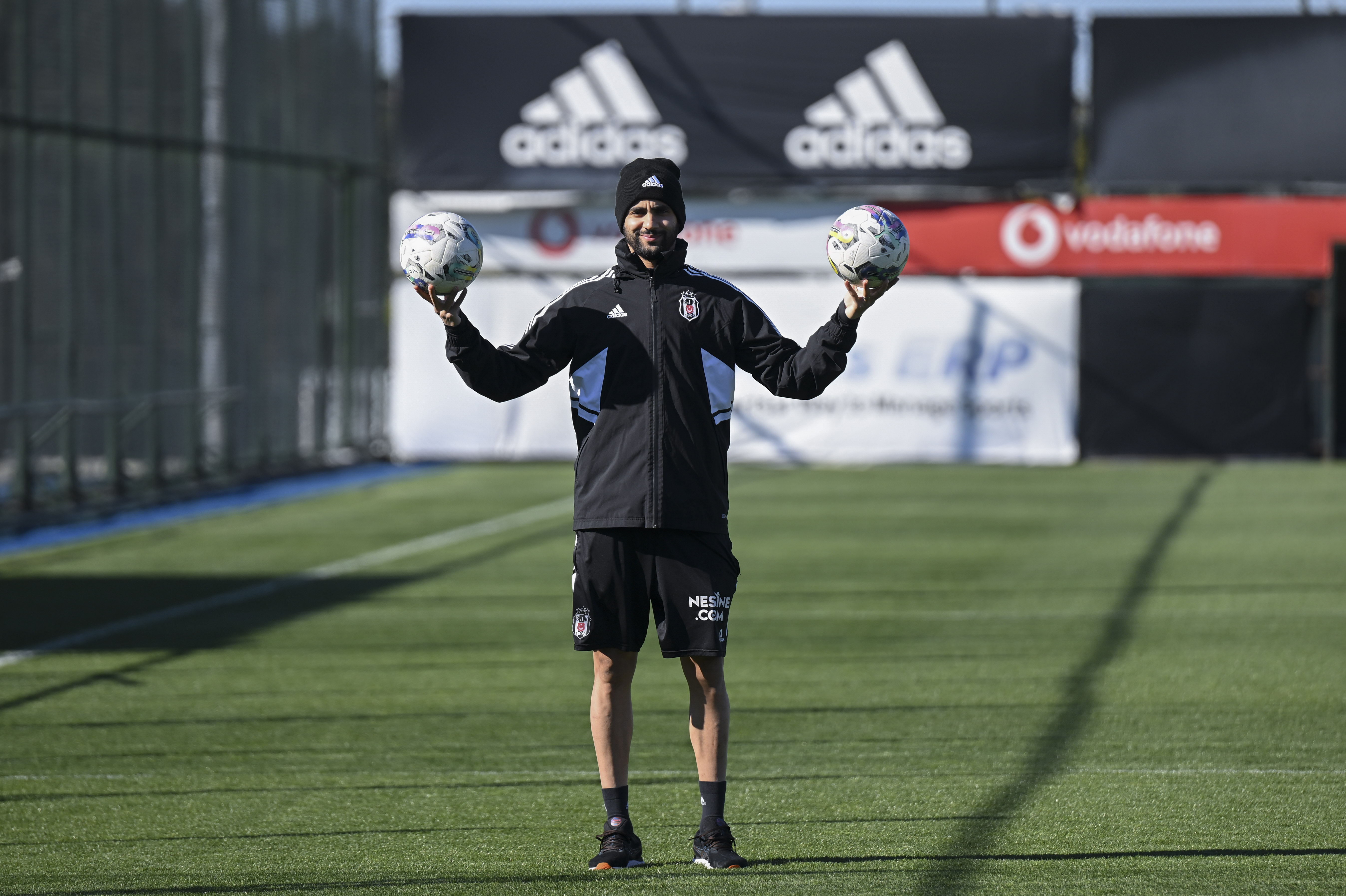 Rachid Ghezzal: Bu tarz ma�lar b�y�k fedakarl�k ve �zveri ister