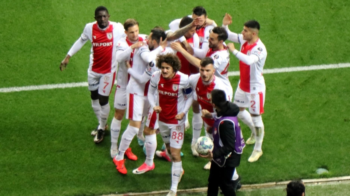 Samsunspor, Pendikspor engelini 4 golle aştı