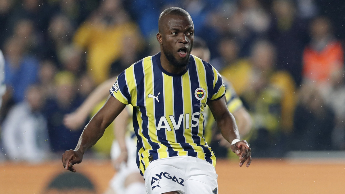 Fenerbah�e'de Enner Valencia depremi! Ortal�k y�k�ld�...