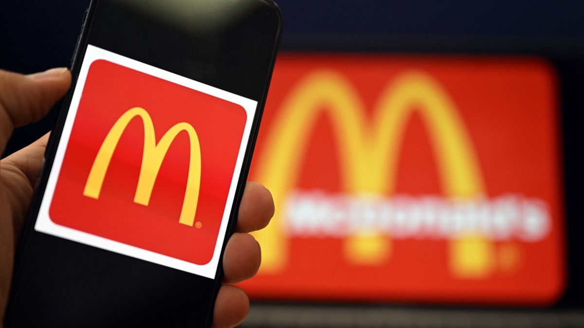 alanlara e-posta gnderildi: McDonald's iten karmalara hazrlanyor