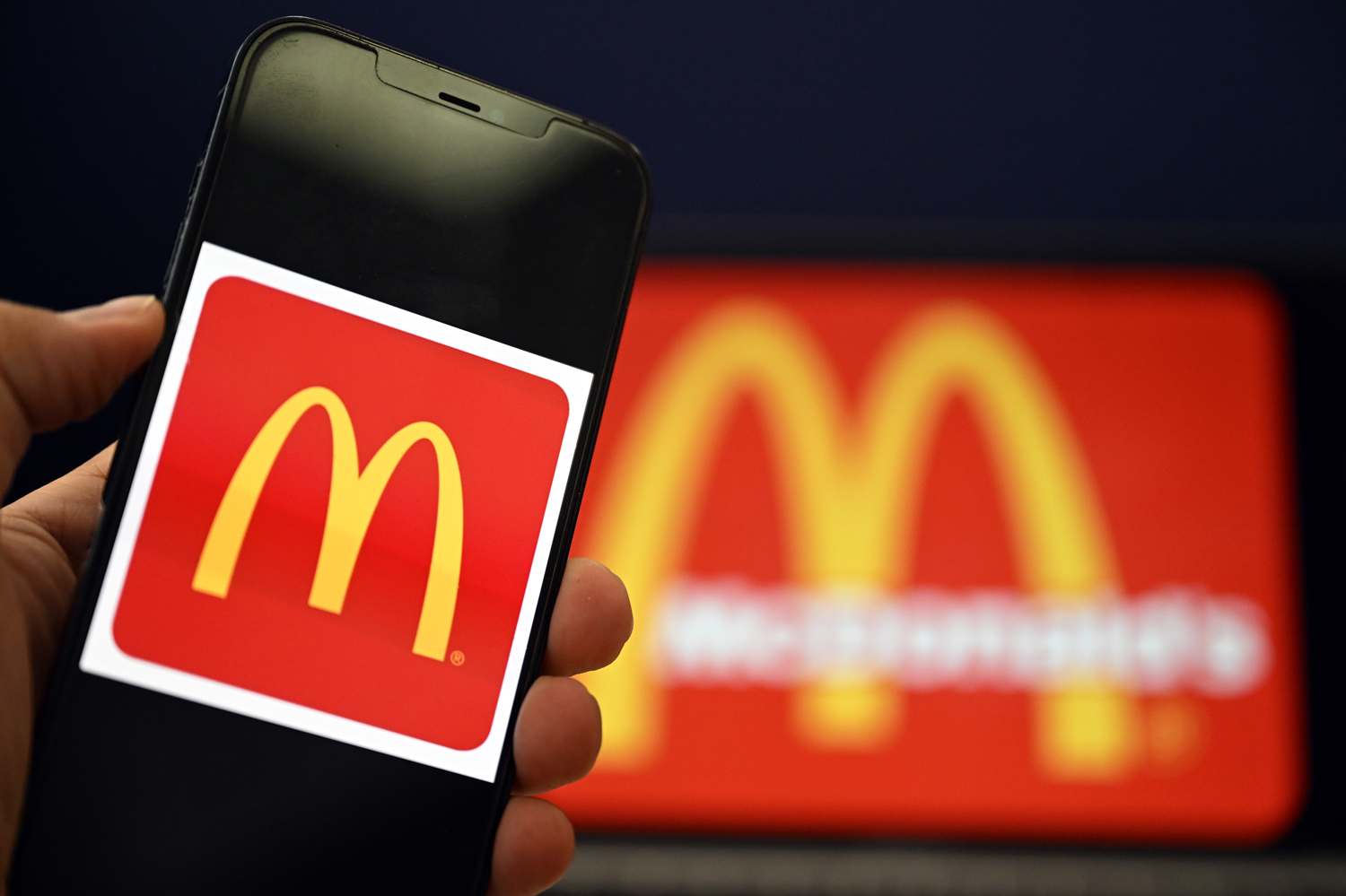 alanlara e-posta gnderildi: McDonald's iten karmalara hazrlanyor