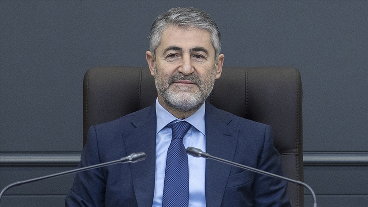 Bakan Nebati: T�rkiye Ekonomi Modeli ile ihracat rekorlar� k�rmaya devam ediyoruz