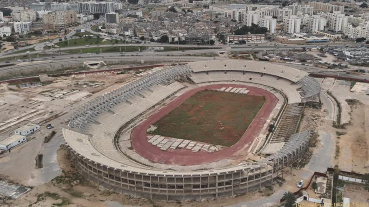 Limak, Libya'daki stadyumun bak�m ve onar�m �al��malar�na yeniden ba�lad�
