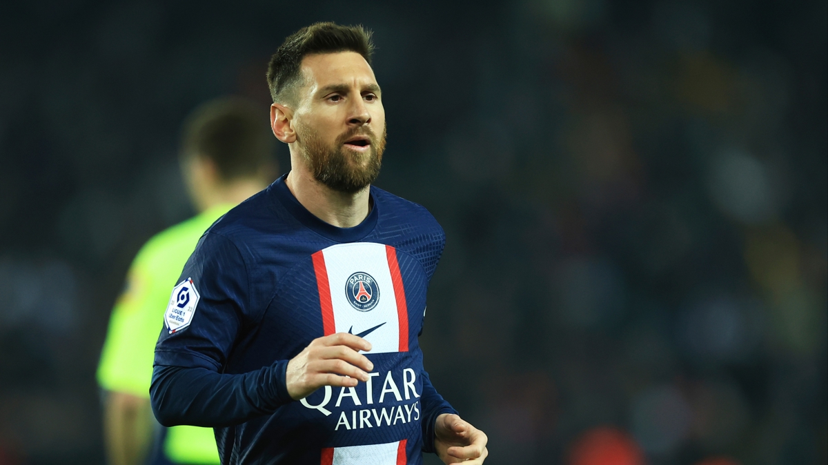 Lionel Messi iin kesenin azn atlar! 400 milyon euroluk lgn teklif
