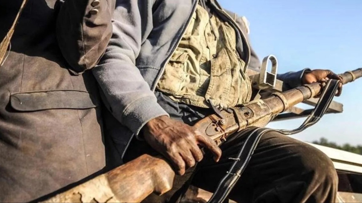 Nijerya'da silahl kiilerin dzenledii saldrda 10 renci karld