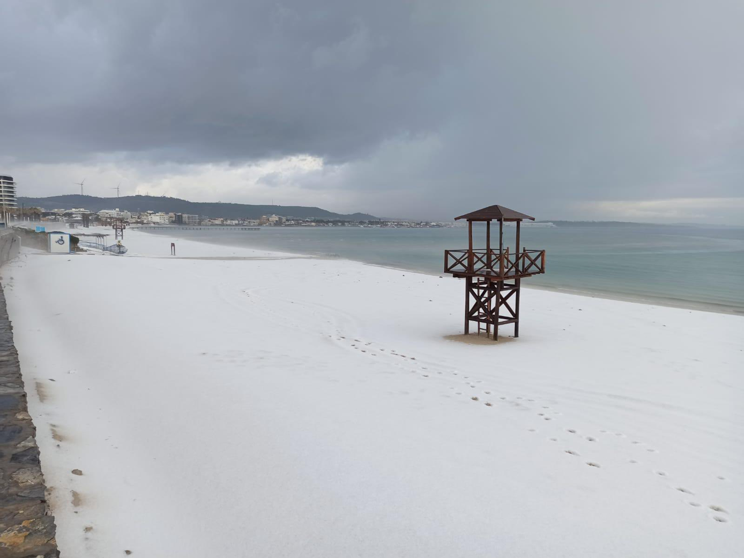 eme'de plajlar beyaza brnd