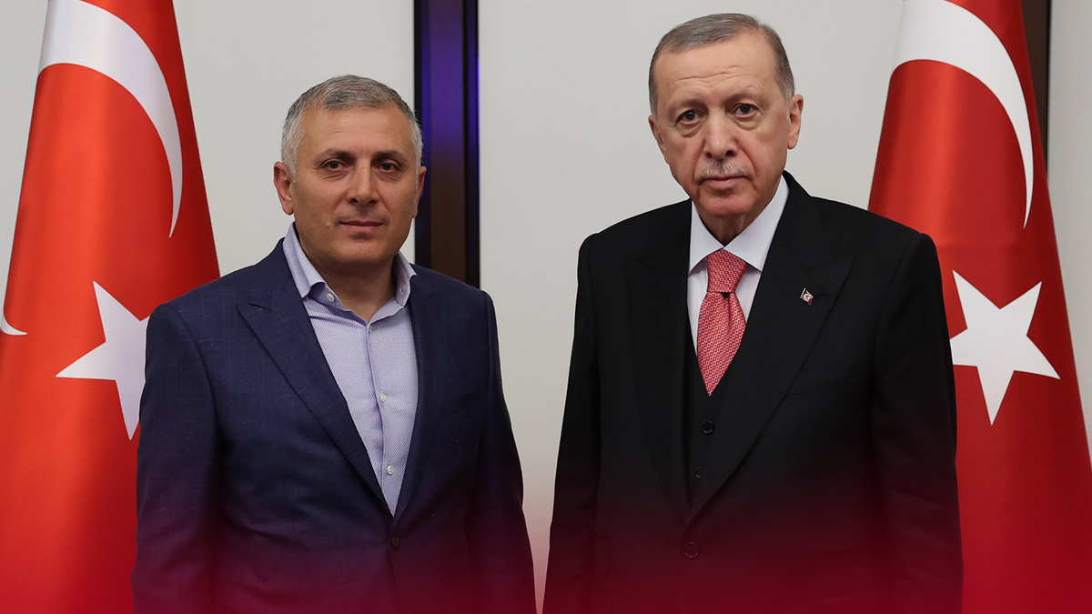 Gelecek Partisi'nde �st d�zey istifa: AK Parti'ye destek verece�im