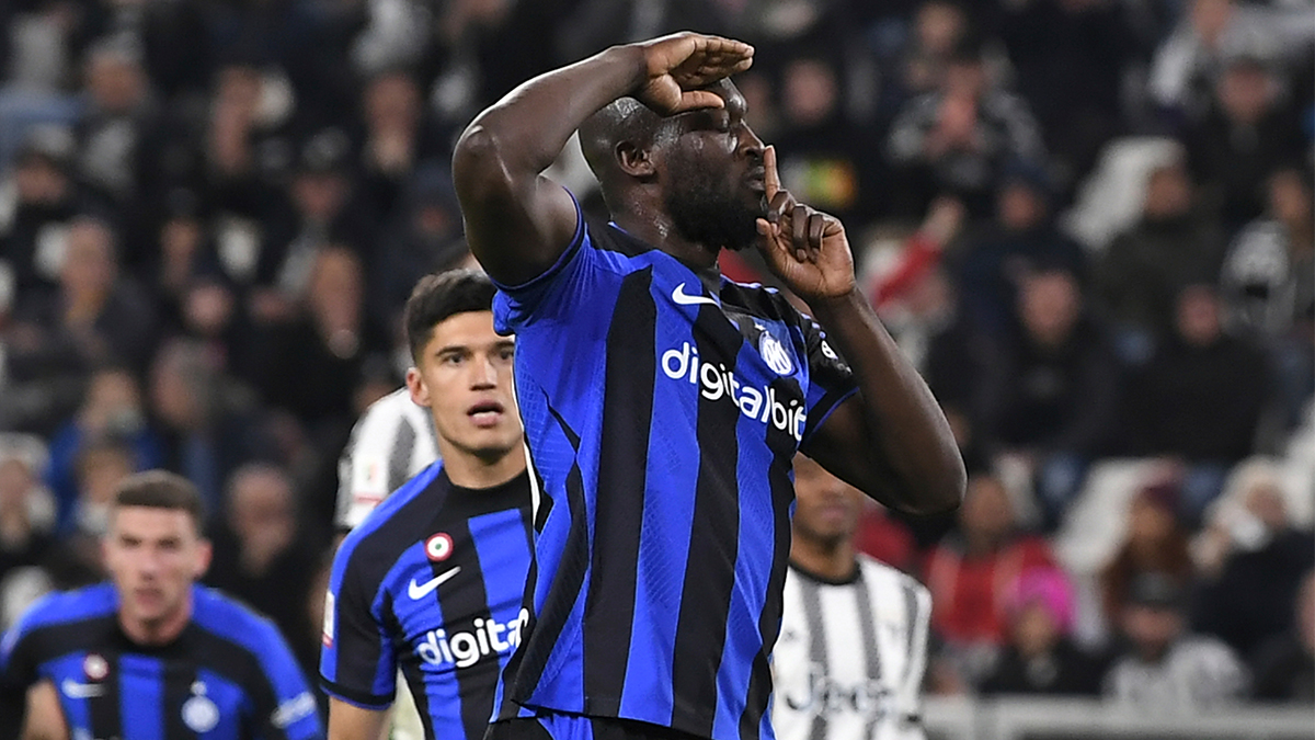 Romelu Lukaku'ya yap�lan �irkin, �rk�� sald�r�n�n faturas� belli oldu