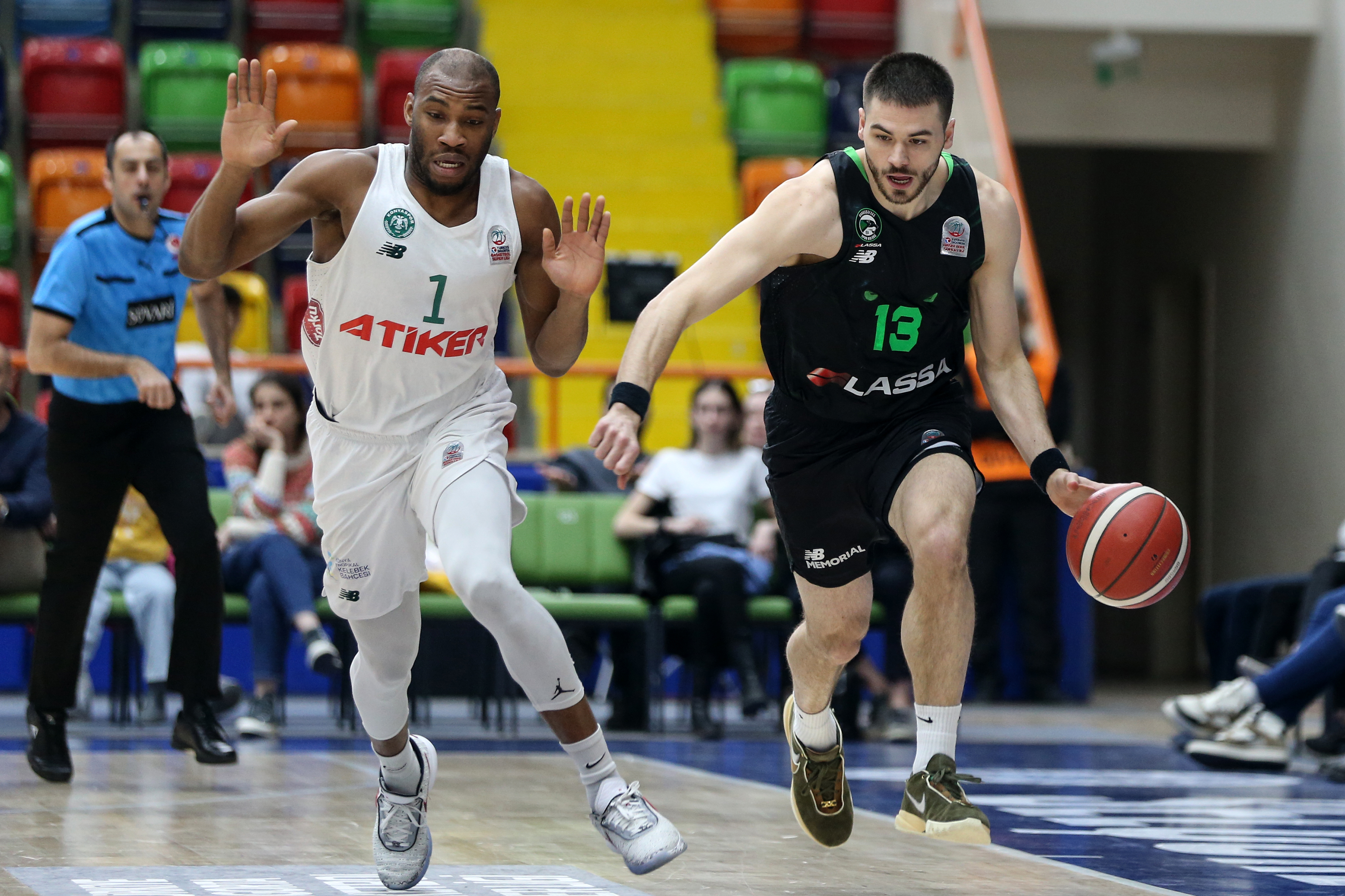 AYOS Konyaspor Basketbol evinde Dar���afaka Lassa'y� yendi