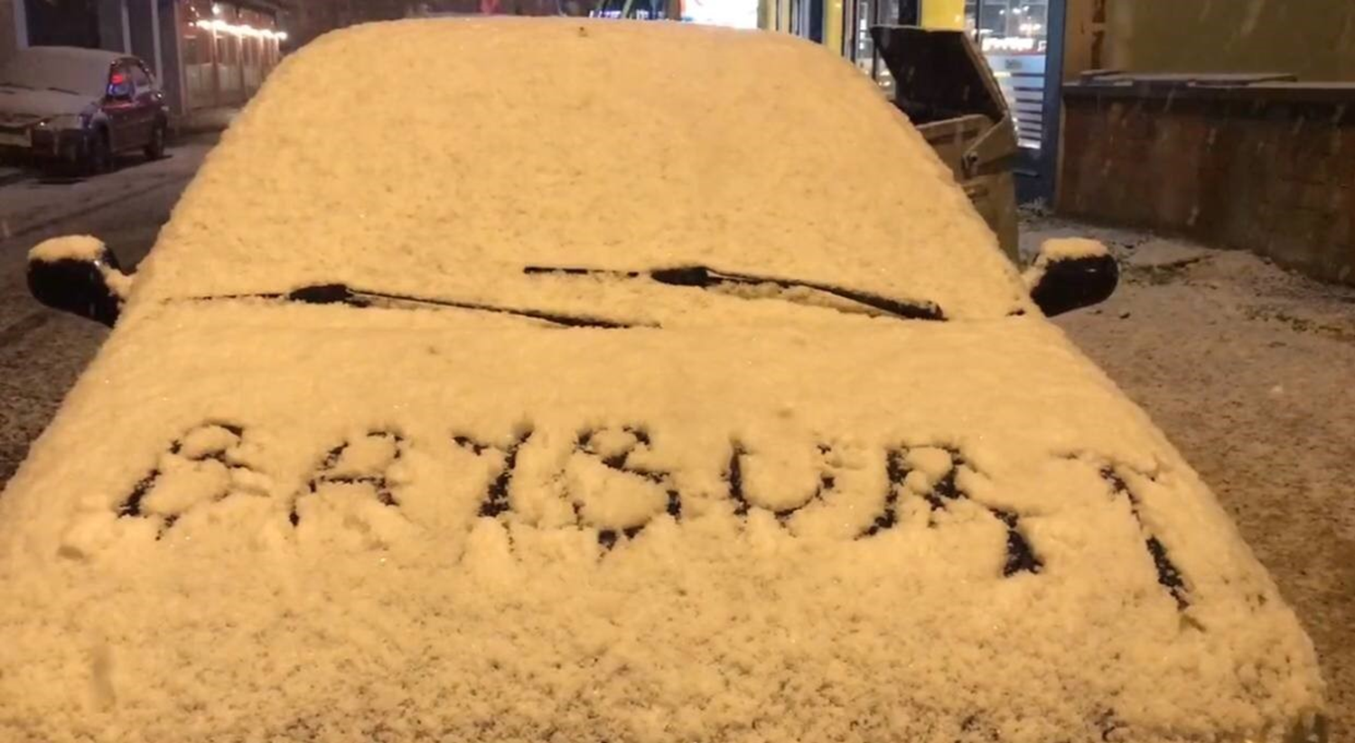Bayburt Nisan ay�ndan beyaza b�r�nd�