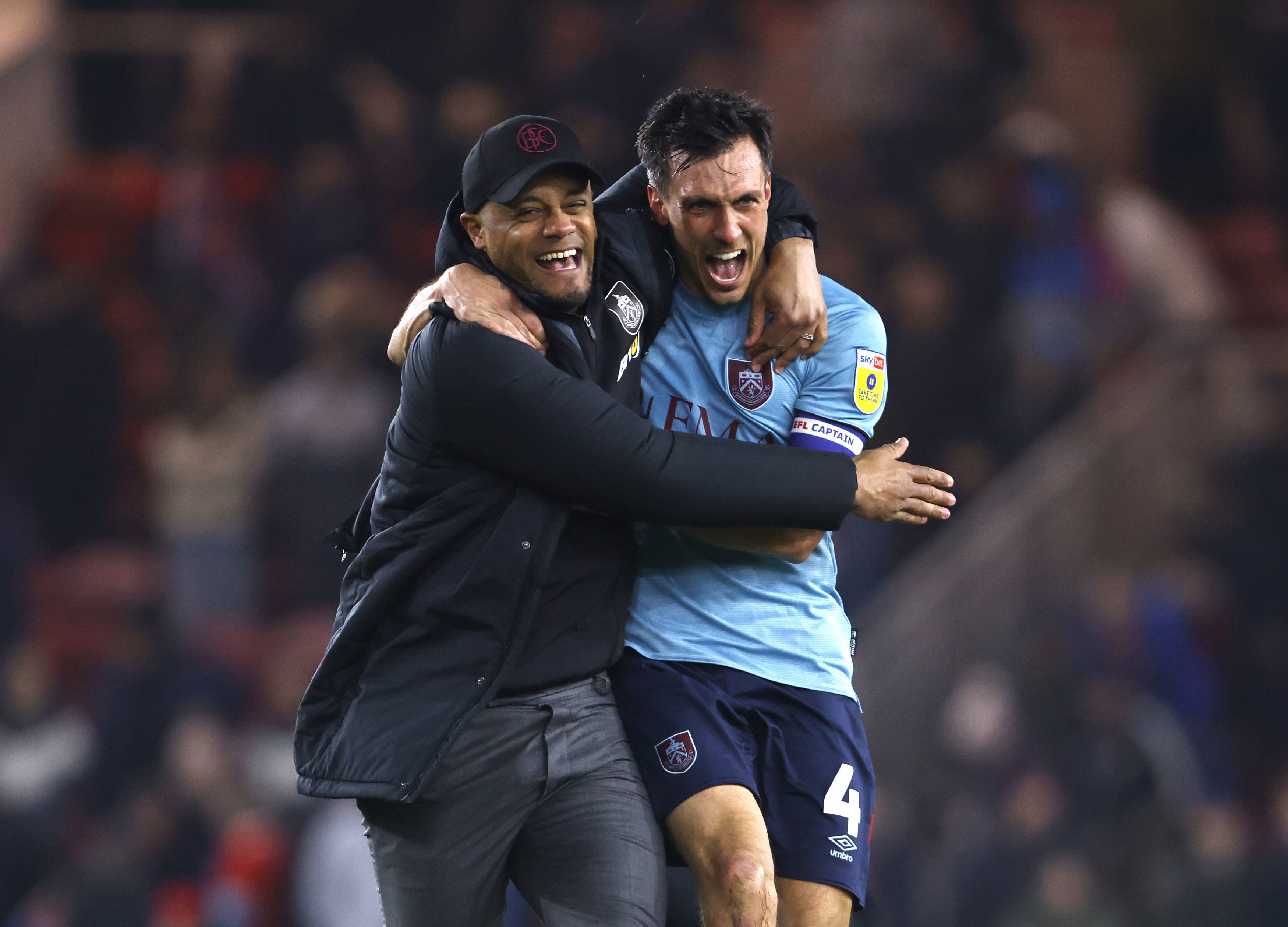 Burnley'in Premier Lig'e ykselmesi kesinleti