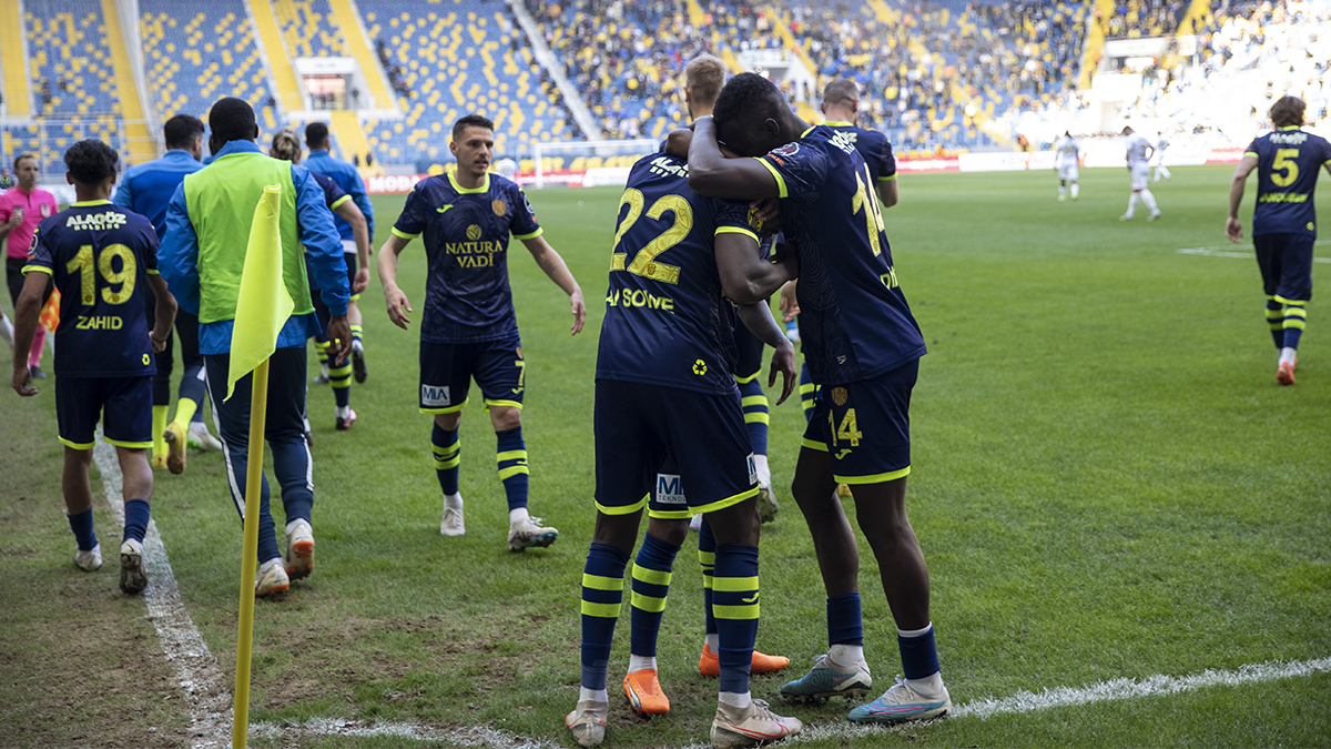 Ankarag�c�, tehlike b�lgesinden uzakla�t�