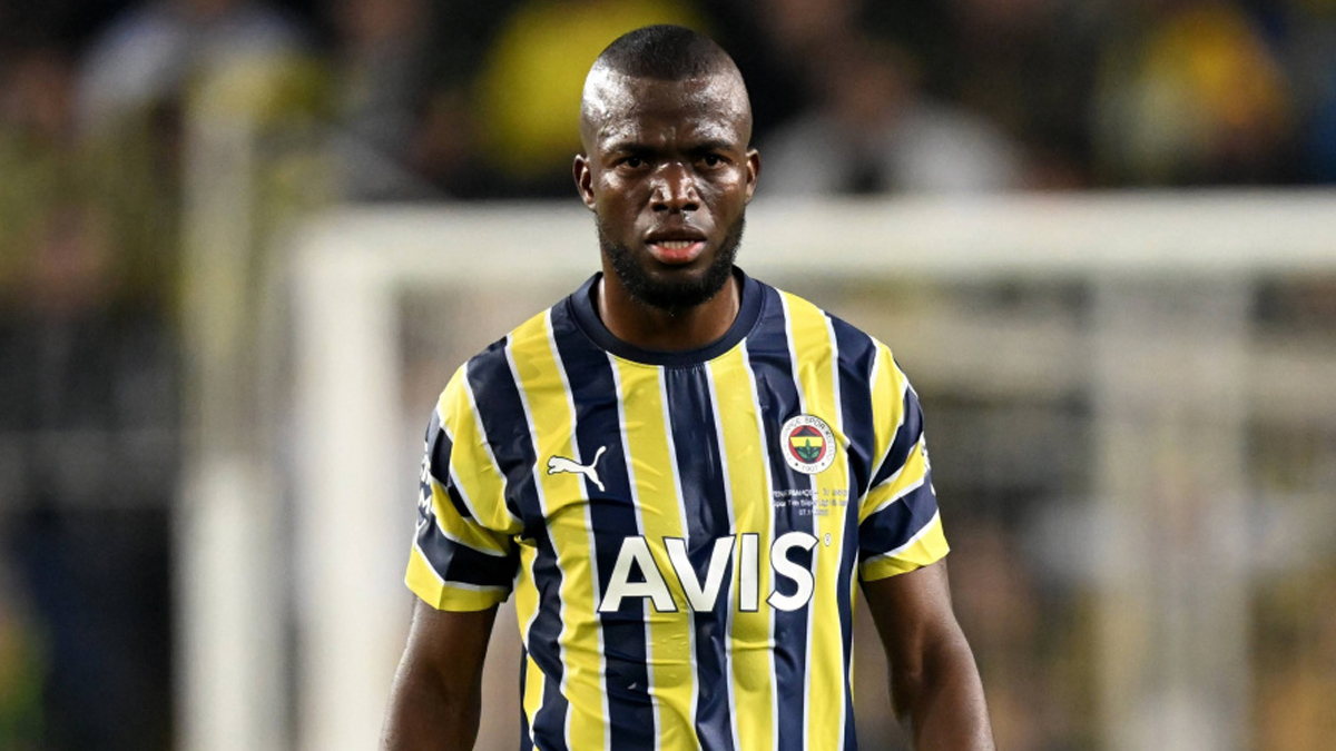 Enner Valencia'n�n ayr�l�k iddialar� g��leniyor! 'Forma numaras� belli oldu'