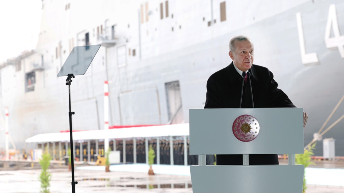 Dnyann ilk SHA gemisi: TCG Anadolu! Bakan Erdoan: Milli uak gemisi iin byk adm attk