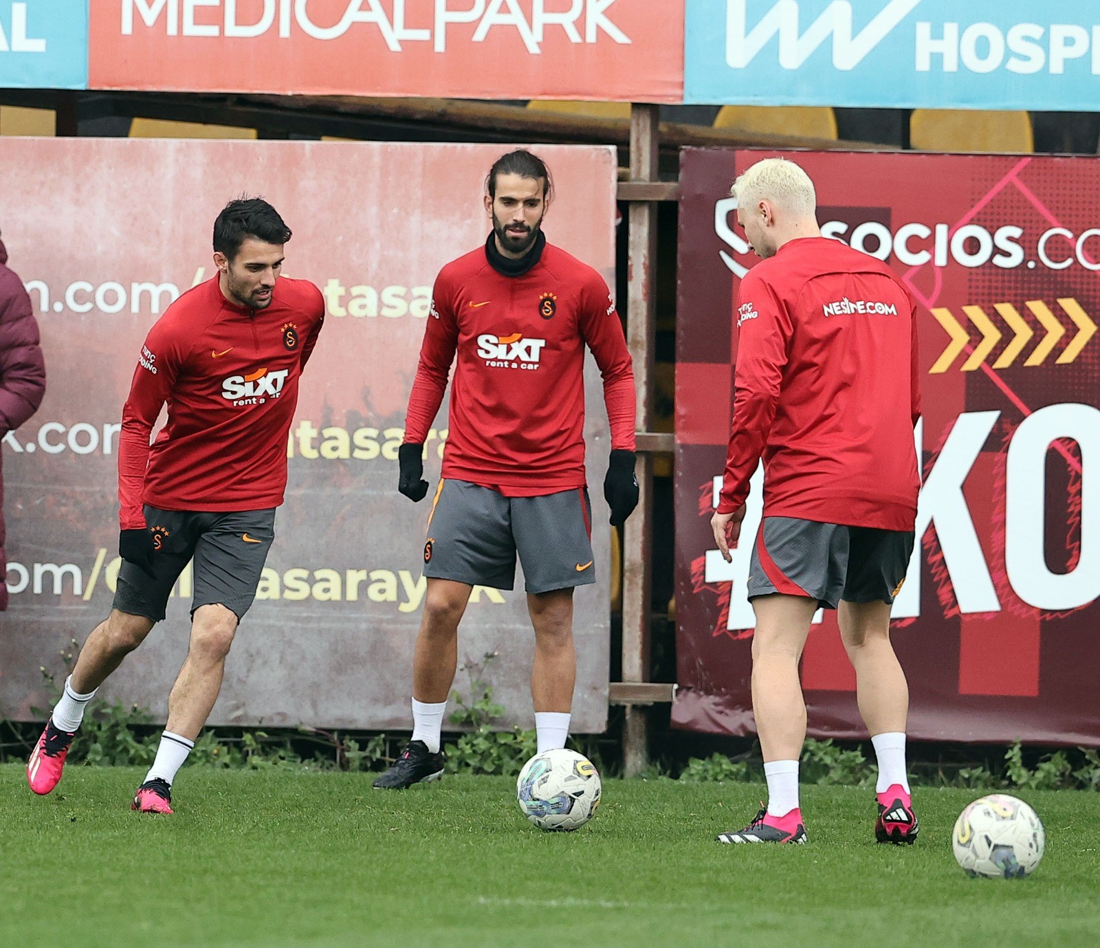 Galatasaray'da Kayserispor ma�� mesaisi devam ediyor