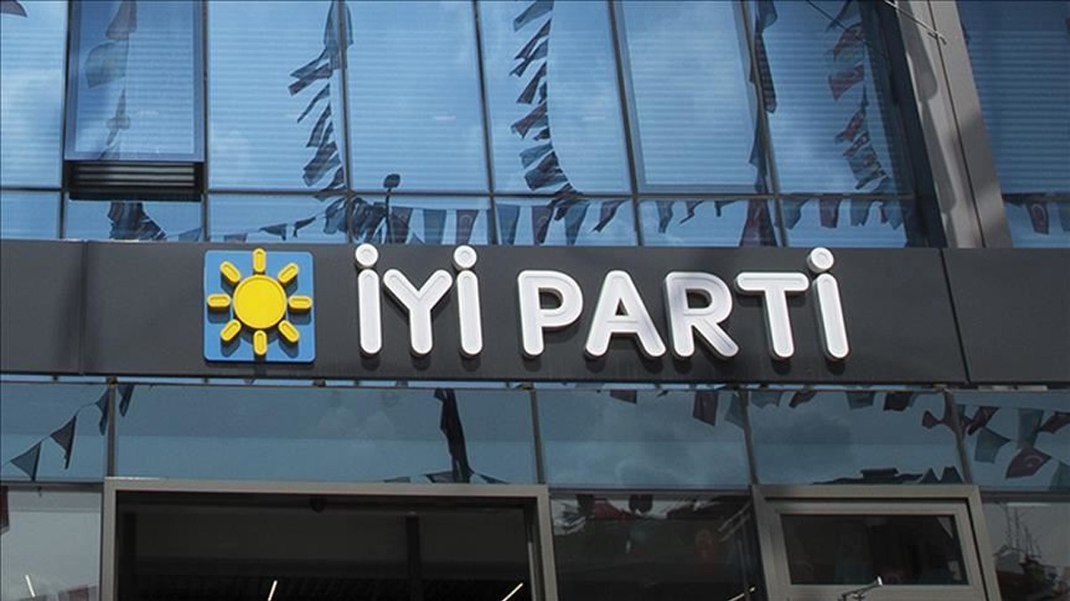 Y Parti Karabk eski l Bakan Aygn, partisinden istifa etti