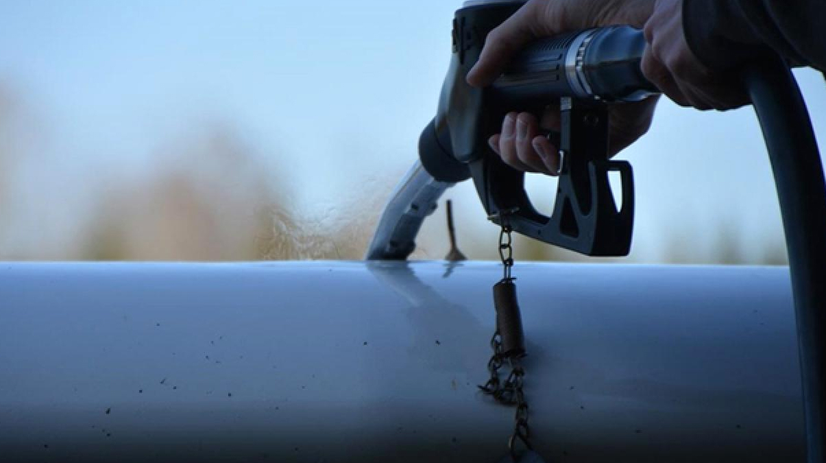 Kazakistan baz� petrol �r�nlerinin ihracat�n� yasaklad�