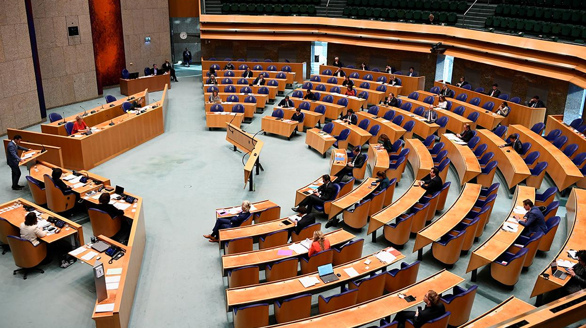 Lahey'de parlamento binas� bo�alt�ld�