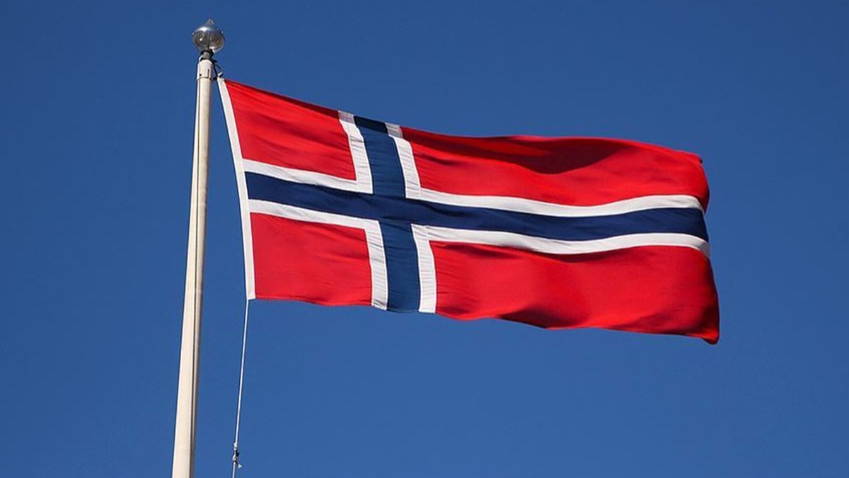 Norve, 15 Rus diplomat snr d edecek 