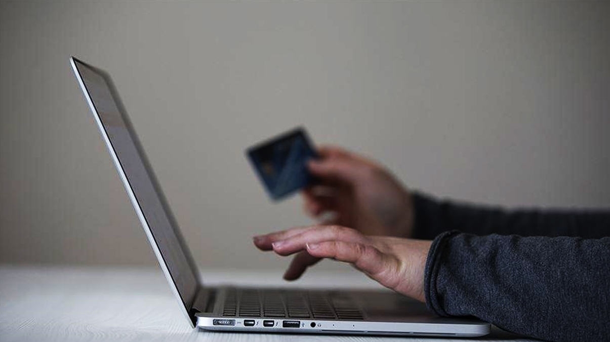 T�rkiye'nin e-ticaret hacmi 2022'de 800 milyar liray� a�t�