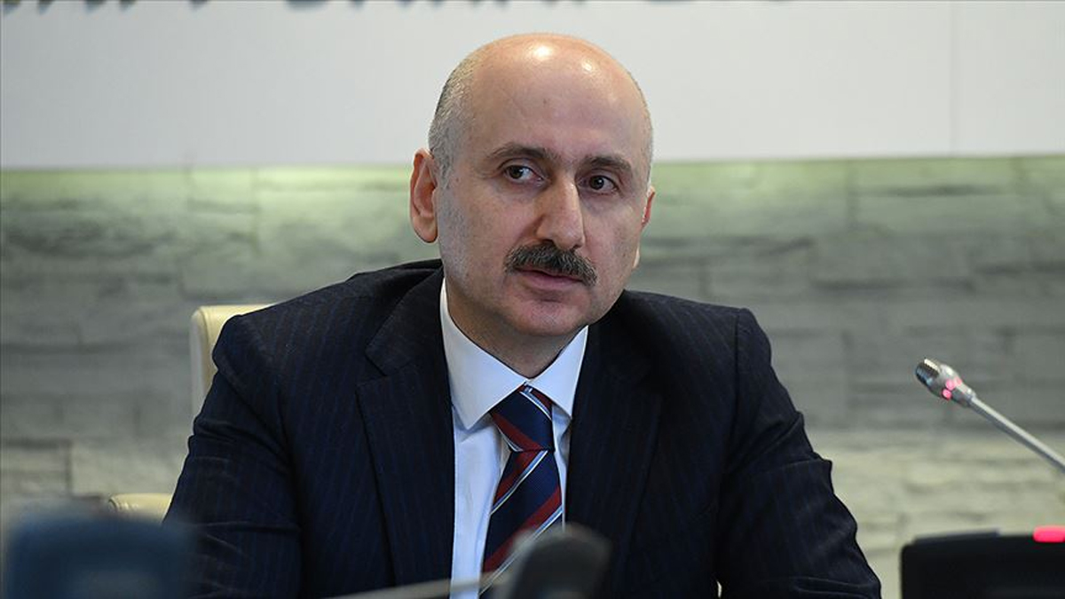 Bakan Karaismailo�lu a��klad�: 350 km h�z yapacak! Kad�k�y ile Ankara aras� 80 dakika s�recek